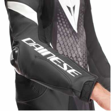 Tuta Dainese Laguna Seca 6 Perf. Nero Bianco