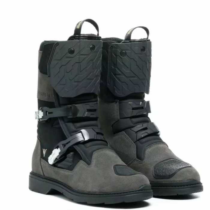 Boots Overyond XT Goretex Grey Black